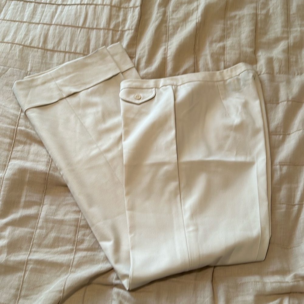 Express stretch slacks - cream - size 5/6 Short